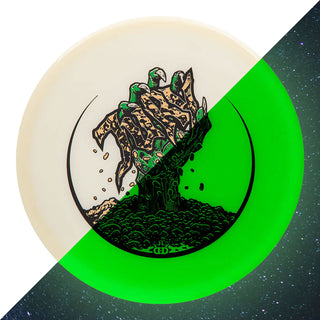 Dynamic Disc Golf Lucid Moonshine Lucid Moonshine Jury The Haunted Jury Putter 2/4/0/2 Clear 173 grams