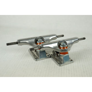 Blem Independent Skateboard Trucks Mids Silver 139 (8.0") - Missing Hardware