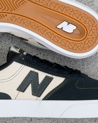 New Balance Numeric Skateboard Shoes 272 Black/Sea Salt