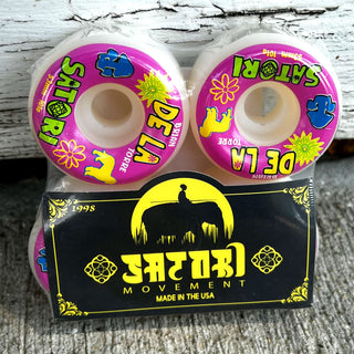 Satori Skateboard Wheels 53mm De La V2 Conical 101A with Spitfire Bearings